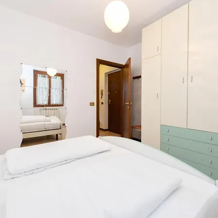 Lägenhet Casa Vuvi *